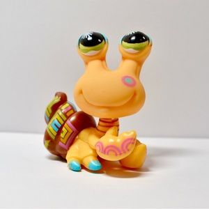 Littlest Pet Shop # 1008 Yellow Orange Brown Hermit Crab Green Flower Eyes